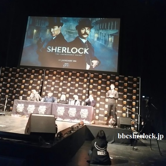 BBCドラマ『SHERLOCK/シャーロック』スペシャルのタイトル「SHERLOCK: THEABOMONABL BRIDE」が発表された瞬間